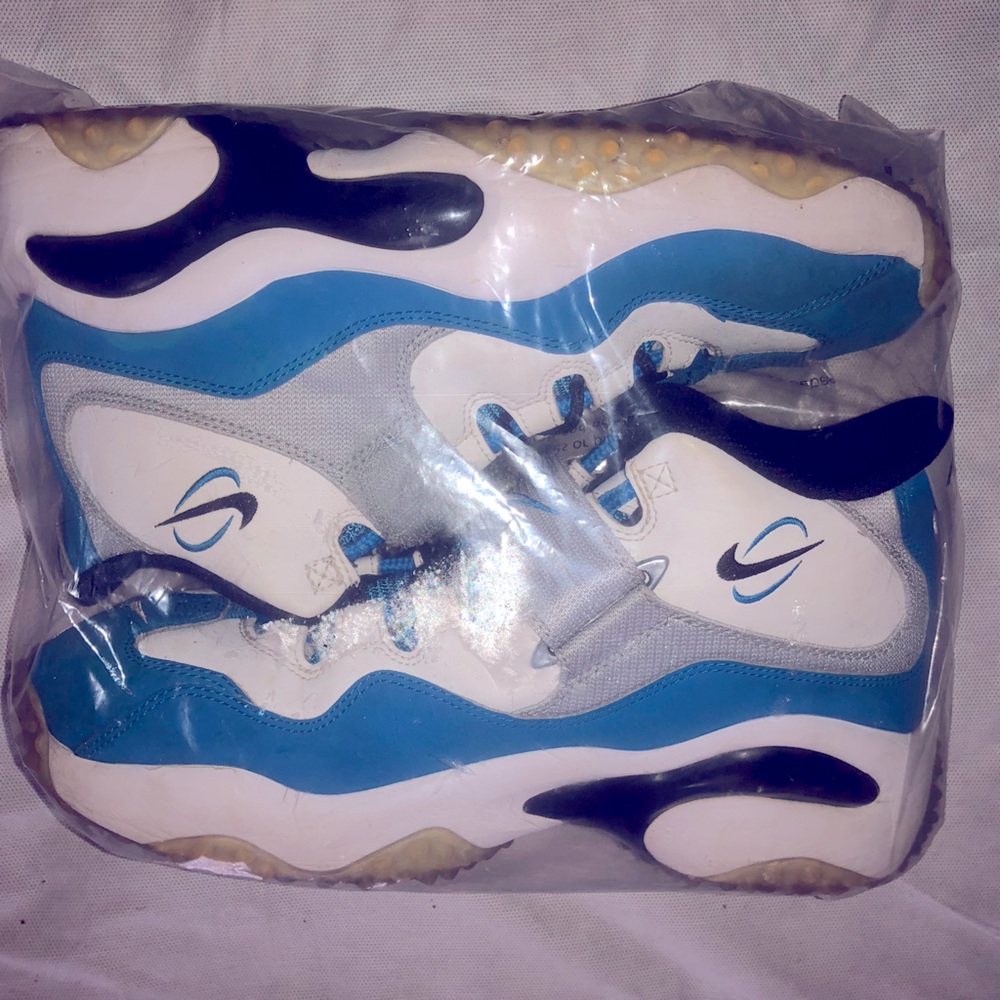 BARRY SANDERS ATHLETIC AUTHENTIC RARE SHOES DETROIT LIONS COLOR GO LIONS 🦁